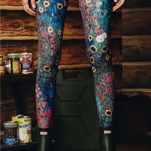 Klimt Floral Leggings w/ Side Pockets from Blackmilk